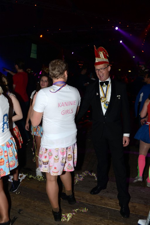 ../Images/Jubileum feest 5x11 305.jpg